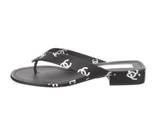 Load image into Gallery viewer, CHANEL Classic 2022 Interlocking CC Logo Canvas Leather Slides