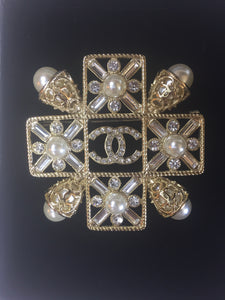 CHANEL Brooch