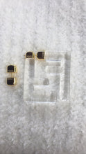 Cargar imagen en el visor de la galería, FENDI Transparent Plexiglass Earrings