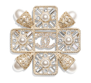 CHANEL Brooch